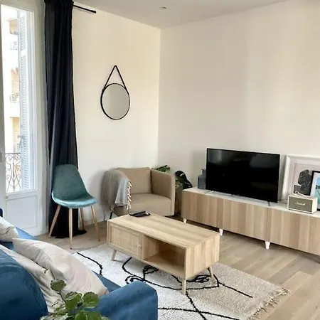 Superbe 2 Pieces Lumineux - Gare Κάννες